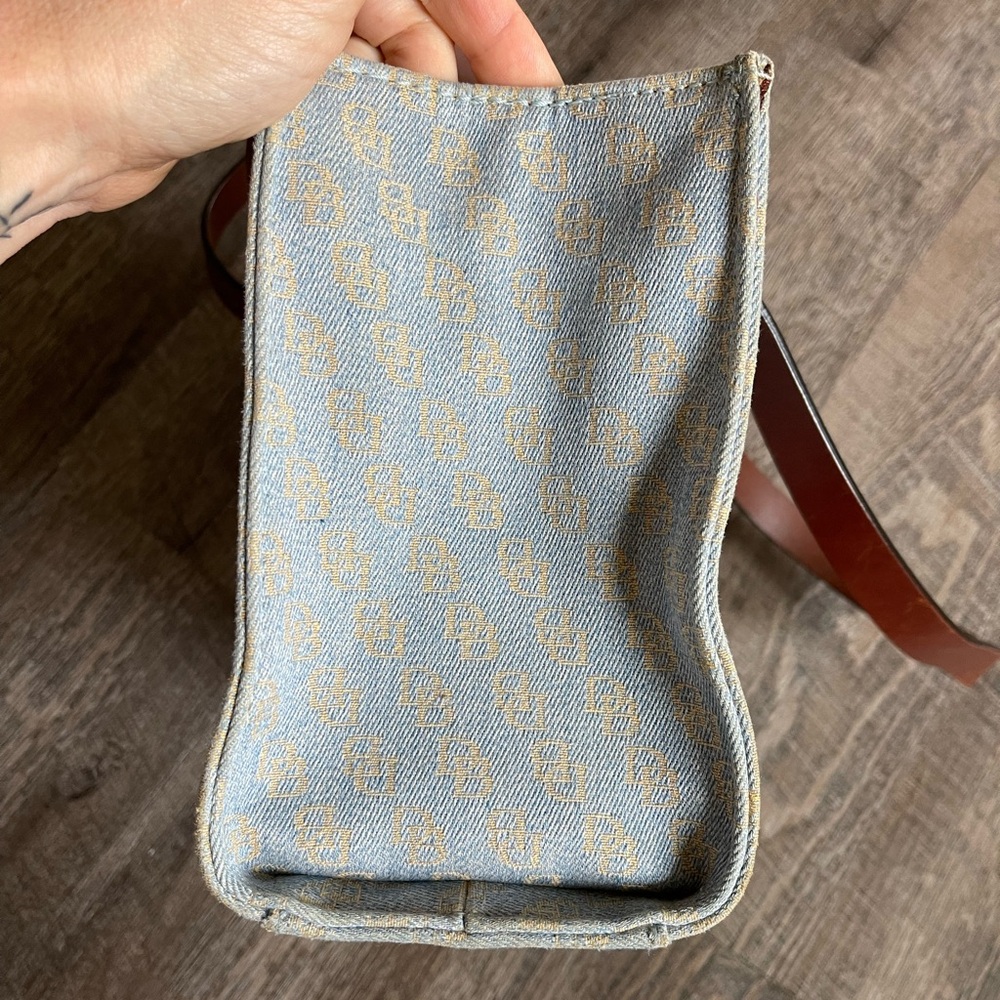 Dooney & Bourke Vintage signature jaquard logo print purse - Picture 4 of 16